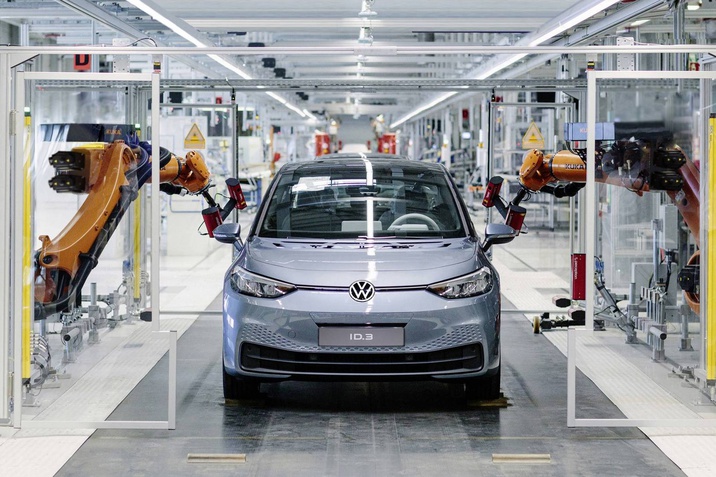 A Volkswagen megkezdi az átállást az e-mobilitásra: Zwickauban megkezdődött az ID.3 gyártása