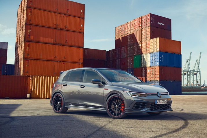 Egy ikon születésnapjára emlékezünk: a Volkswagen bemutatja az exkluzív Golf GTI Clubsport 45 modellt