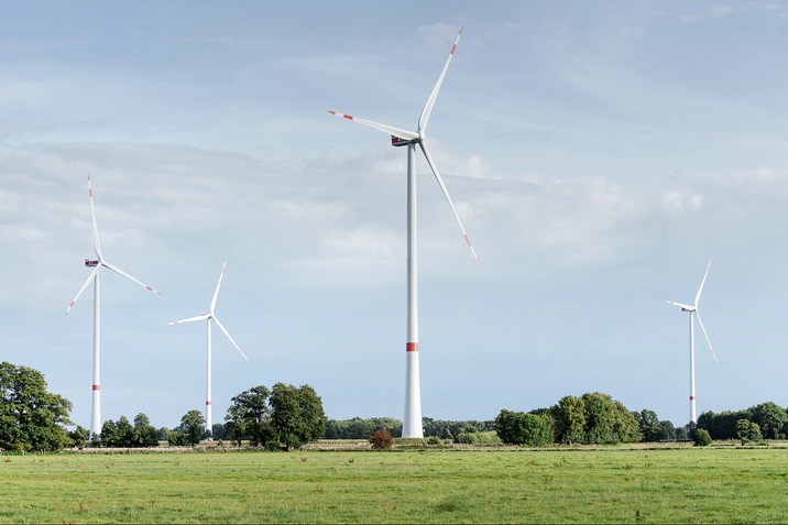 Jelentősen nő az üzemek áramellátásán belül a megújuló energia aránya